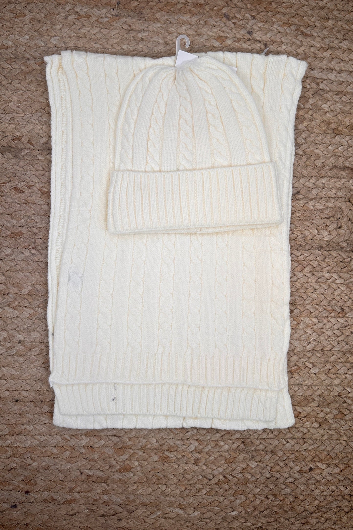 Conjunto Gorro y Bufanda
