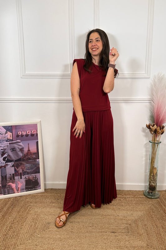 Conjunto Pantalón Plisado Burdeos